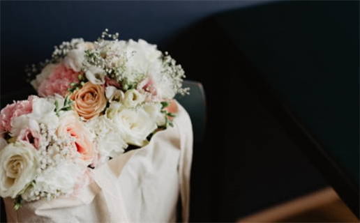 1981年属鸡男的是什么命_1981年属鸡男的是什么命格