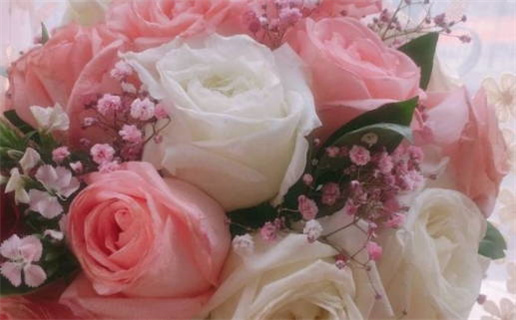 手指细长男人的命运解析与生活建议