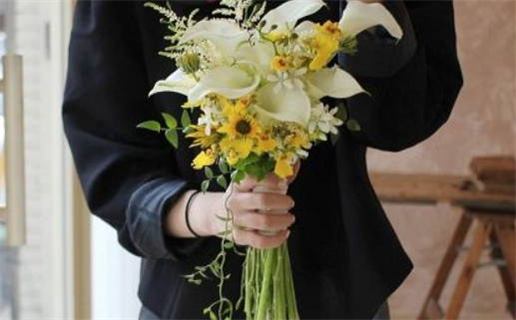 女孩土命起什么名字好(女孩土命起什么名字好听)