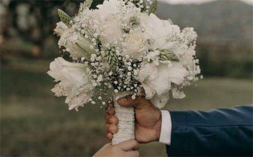 狮子座永远不可能低头吗(狮子座永远不可能低头吗女生)