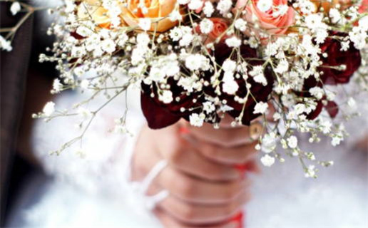 96年农历六月属鼠女(96年农历六月属鼠女命运如何)