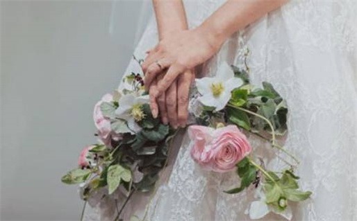 视钱如命的含义及心理解析