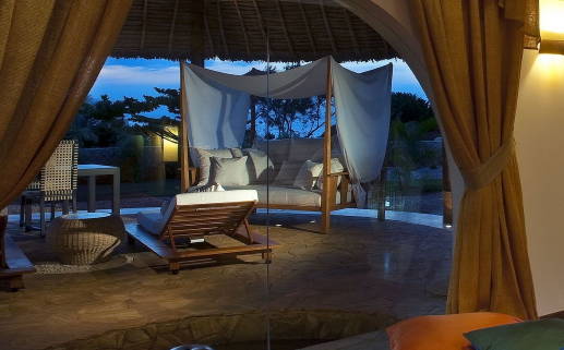 2027年08月18日不推荐入新宅吗,这天乔迁合适吗