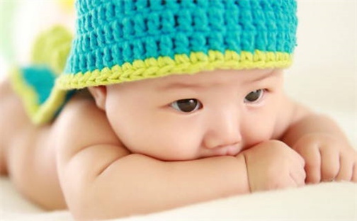 黄姓男宝宝名字精选：2026年04月17日生辰八字起名技巧