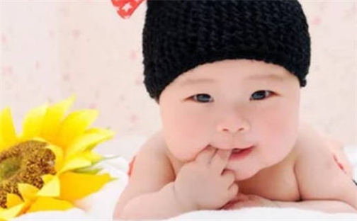 胡姓2026年05月03日出生的男孩子五行缺什么？如何科学取名